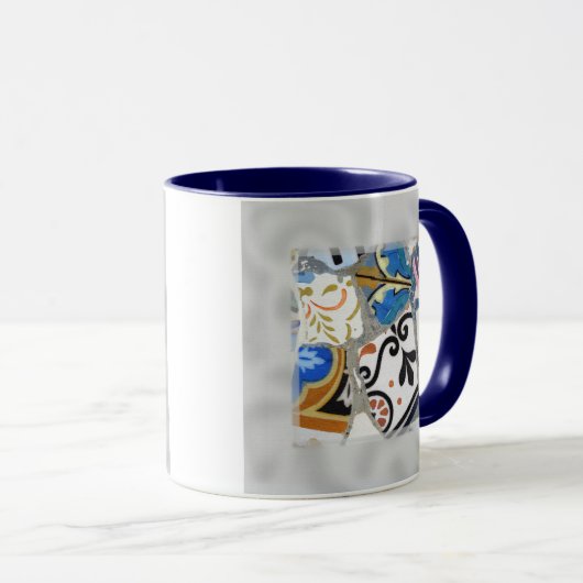 Mosaik-nahes hohes Barcelonas Gaudi Tasse (VorderseiteRechts)