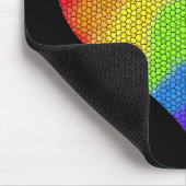 Mosaik-Regenbogenherz auf schwarzem Hintergrund Mousepad (Ecke)