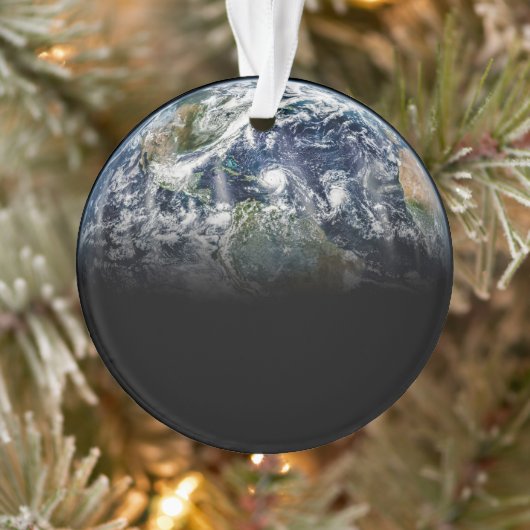 Mosaikbild des Planeten Erde mit 3 Hurrikanen Ornament (Baum)