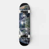 Mosaikbild des Planeten Erde mit 3 Hurrikanen Skateboard (Vorderseite)