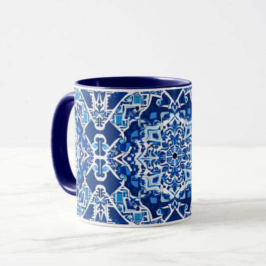 Mosaikmuster in Indigo und Cobalt Blue Tasse (Vorderseite Links)