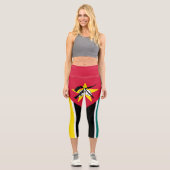 Mosambik-Flagge Capri Leggings (Vorderseite)