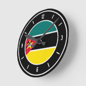 Mosambik-Flaggenelegante Runde Wanduhr (Winkel)