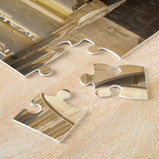 Moskau. Winter. Löwenskulptur. Puzzle (Seite)