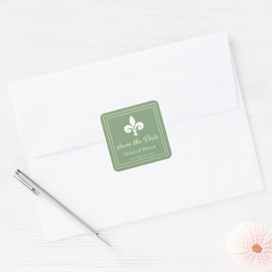 Moss Green Lilie Save the Date Stickers (Umschlag)