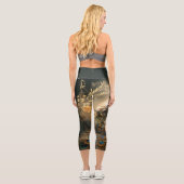 Moss Green Regal Anthropomorphe Pfau Viktorianisch Capri Leggings (Rückseite)