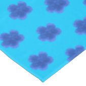 Moss Rose Blume Nahtloses Muster auf hellblau Tischdecke (Schrägansicht)