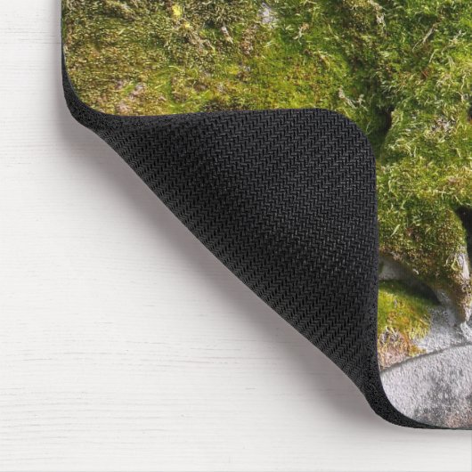 Mossy Broken Headstone Mousepad (Ecke)