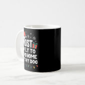 Most Likely To Bring Home A Stray Dog Christmas Fu Kaffeetasse (Vorderseite Links)
