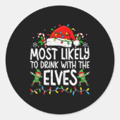 Most Likely To Drink With The Elves Funny Matching Runder Aufkleber (Vorderseite)