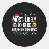 Most Likely To Read A Book On Christmas Matching F Runder Aufkleber (Vorderseite)