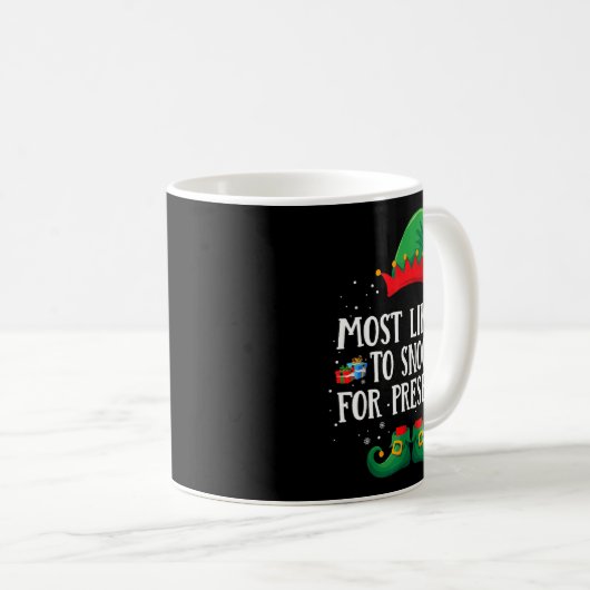 Most Likely To Snoop For Matching Christmas Elf Kaffeetasse (VorderseiteRechts)