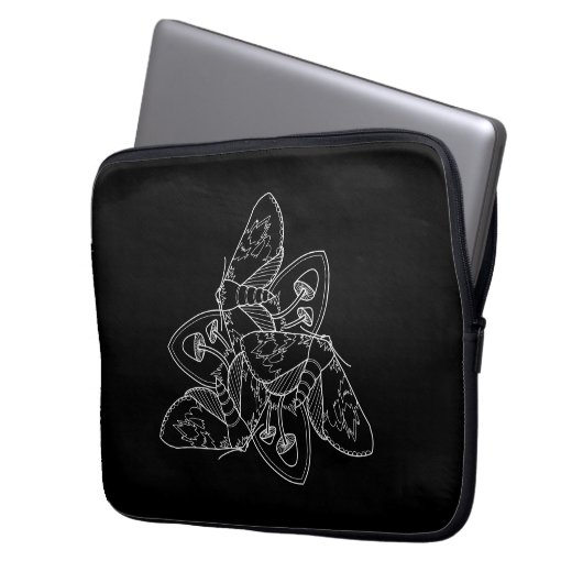 Moth and Mushroom Laptop Sleeve (Vorderseite Links)