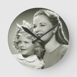 Mother and Daughter Runde Wanduhr