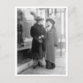 Mother and Daughter Shopping Postkarte