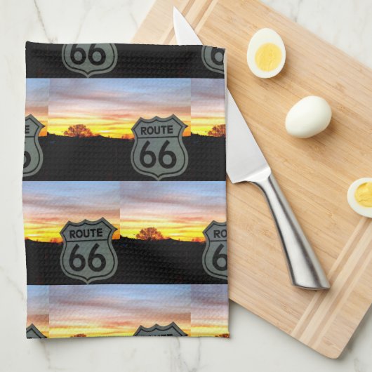 Mother Road Magic Geschirrtuch (Viertel Falte)