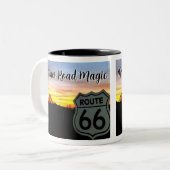 Mother Road Magic Zweifarbige Tasse (Vorderseite Links)