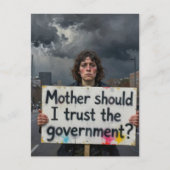 Mother should I trust the government? protest lady Postkarte (Vorderseite)