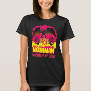 Mothman Harbinger von Doom Folklore Creepy Cryptid T-Shirt