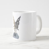 Mothman Statue vom Punkt angenehmes West Virginia Jumbo-Tasse (Vorderseite Rechts)