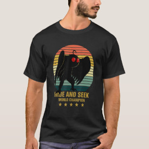Mothman versteckt sich und sucht den Weltmeister C T-Shirt