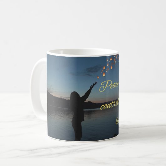 Motivational Peace Quote Mug: Finding True Peace Kaffeetasse (Vorderseite Links)