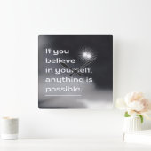 Motivational Wall Art | “Believe in Yourself” Mini Quadratische Wanduhr (Zuhause)