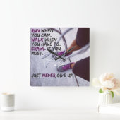 Motivierend Fitness Quadratische Wanduhr (Zuhause)