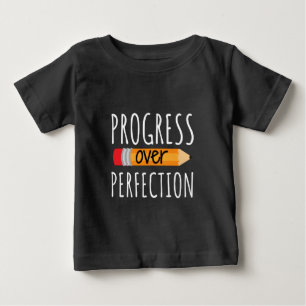 Motivierend Fortschritt über Perfektion Baby T-shirt