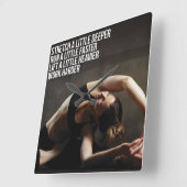 Motivierend Frauenarbeit Quadratische Wanduhr (Winkel)