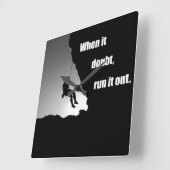 Motivierend Kletterklettern Sprichwort Quadratische Wanduhr (Winkel)