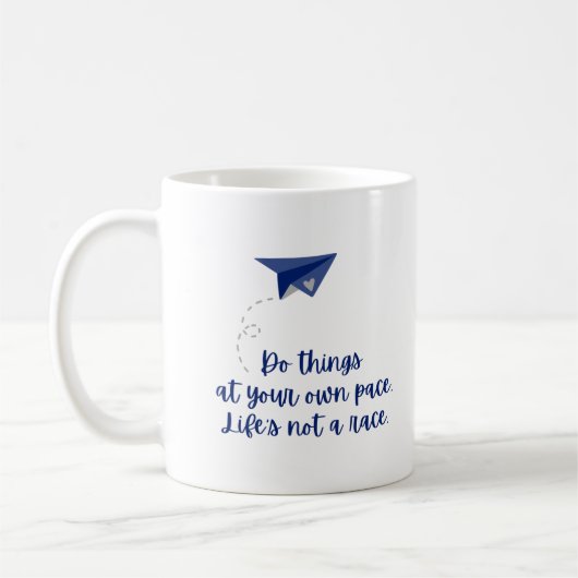 Motivierend Papier-Flugzeug-Zitat schwarz Kaffeetasse (Links)