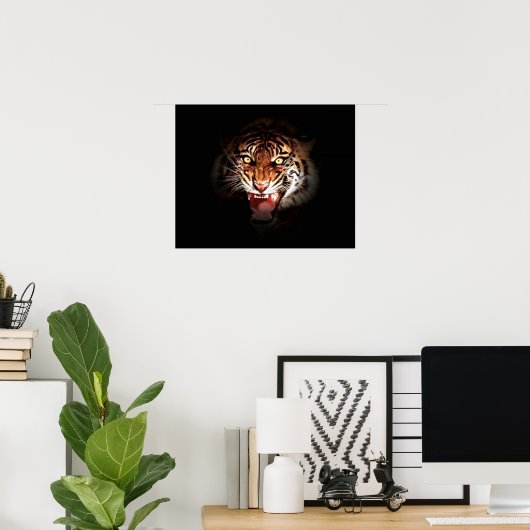 Motivierend Roaring Tiger in Shadow Poster Print (Heimbüro)