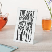 Motivierend Zitat: Verbessern und Liebe selbst Sockelschild (In SItu)