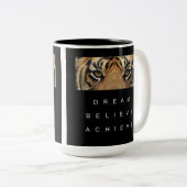 Motivierend Zitatstraum glauben, Tigeraugen zu err Zweifarbige Tasse (VorderseiteRechts)