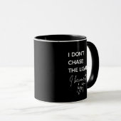Motivierender Spruch Schwarzer Hintergrund Tasse (VorderseiteRechts)