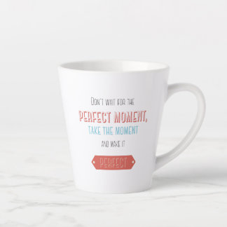 Motivierender typografischer Retro-Stil Milchtasse