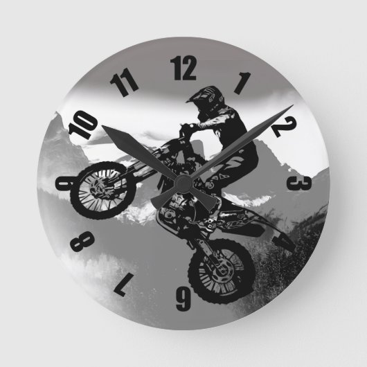 Motocross Biker - Rocky Mountains Runde Wanduhr (Vorderseite)