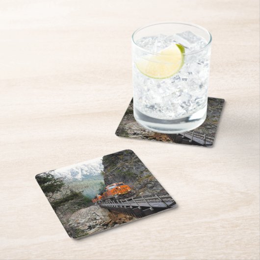 Motor mit Dieselmotor Rechteckiger Pappuntersetzer (Vor Ort)