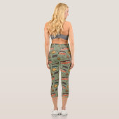 Motor Zuhause Camp Abenteuer Muster Capri Leggings (Rückseite)
