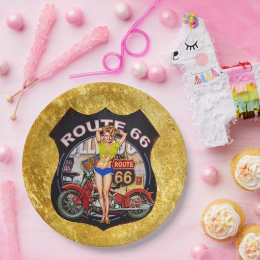 Motorrad Amerika-Weges 66 mit einer Pappteller (Party)