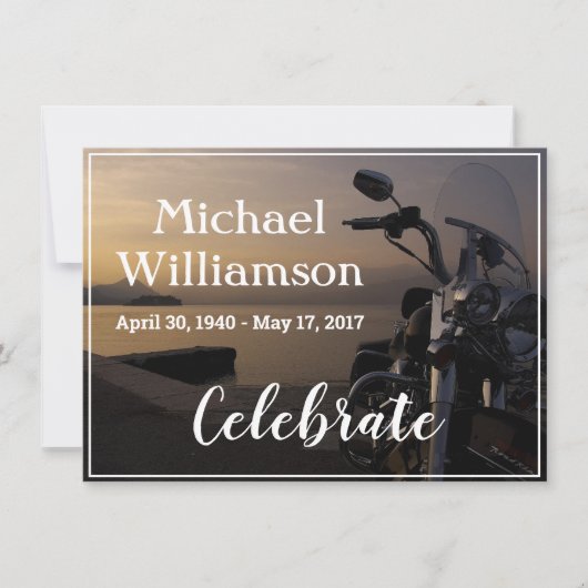 Motorrad in der Nähe der Wasserfeier des Lebens Einladung (Vorderseite)