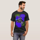 Motorrad mit T - Shirt für blaue und grüne Farbtaf (Vorne ganz)