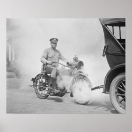Motorrad Polizist auf Zoll, 1923. Vintages Foto Poster
