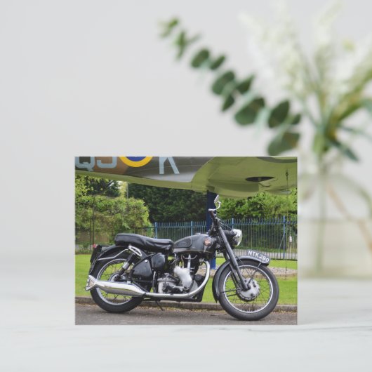 Motorrad und Spitfire Postkarte (Stehend Vorderseite)