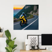 Motorradfahrer fahren entlang der Gebirgsstraße Poster (Heimbüro)