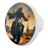 Motorradfahrer in der Wüste Keramikknauf (Rechts)