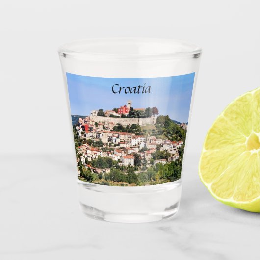 Motovun Kroatien Schnapsglas (Vorderseite)