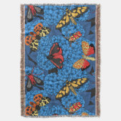 Motten auf blauem Hydrangea Decke (Vorderseite Vertikal)