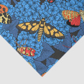 Motten auf blauem Hydrangea Seidenpapier (Ausschnitt)